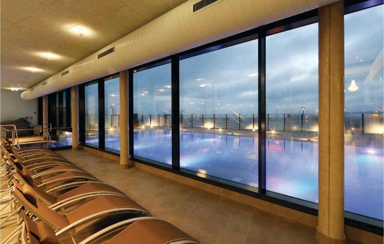 Amazing apartment in Lbeck Travemnde with 2 Bedrooms, Sauna&WiFi Lübeck Buitenkant foto